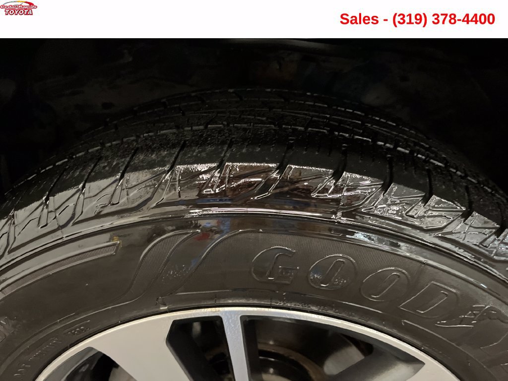 Certified 2018 Toyota RAV4 XLE w/ Plus Extra Value Package AWD/4WD image 13