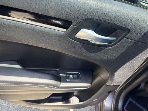 Used 2021 Chrysler 300 S RWD image 14