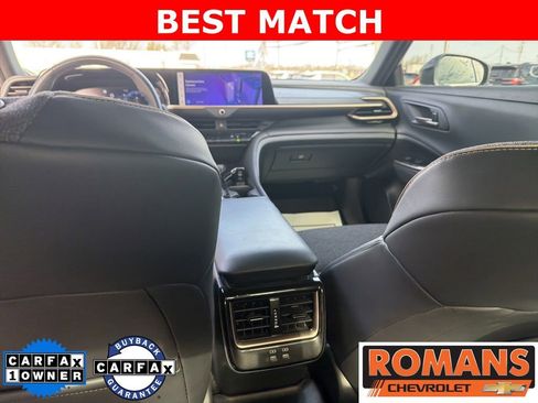 Used 2024 Toyota Crown AWD/4WD image 19