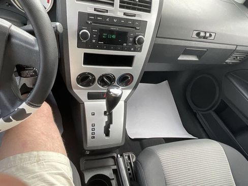 Used 2009 Dodge Caliber SXT image 17