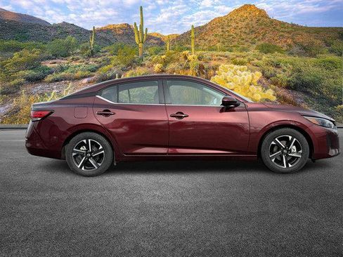 Used 2024 Nissan Sentra SV image 3