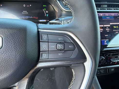 Used 2024 Jeep Grand Cherokee Limited 4xe AWD/4WD image 28