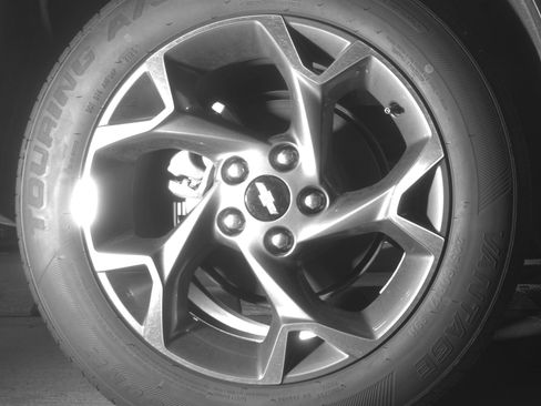 Used 2025 Chevrolet Trax LT FWD image 15