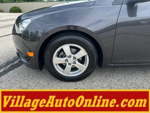 Used 2014 Chevrolet Cruze LT FWD image 9