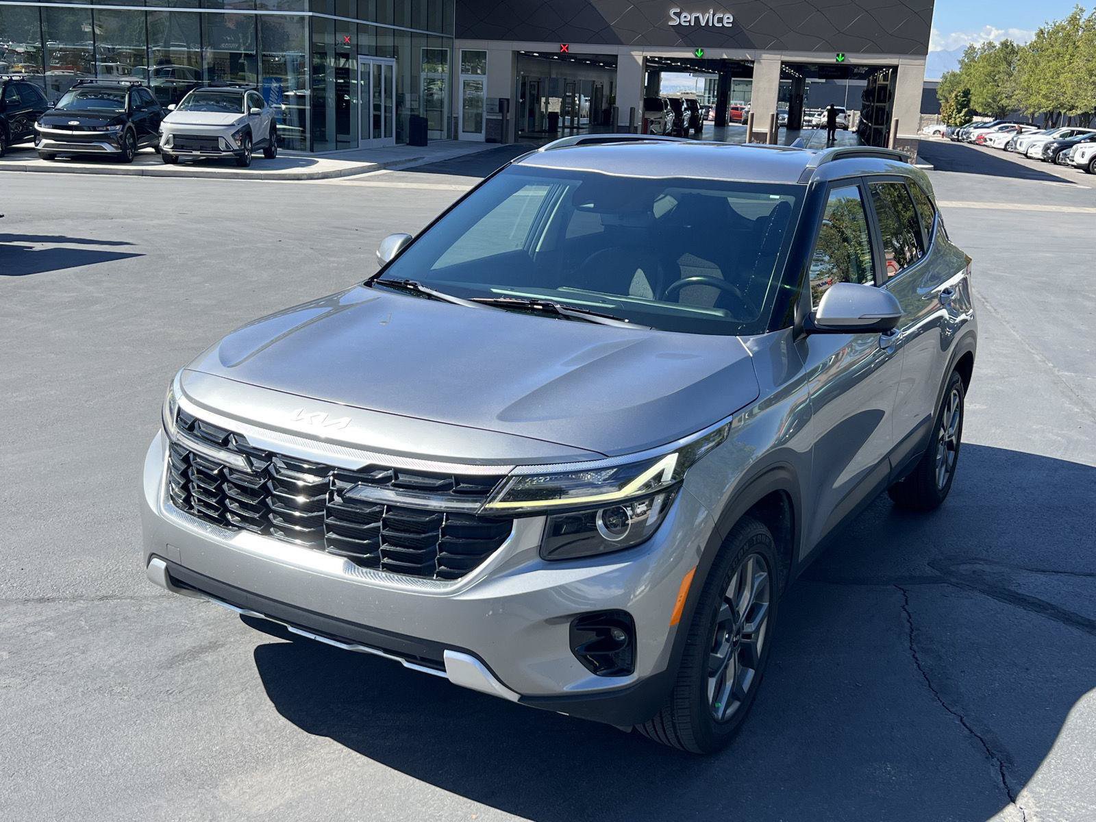 Used 2024 Kia Seltos S AWD/4WD image 10