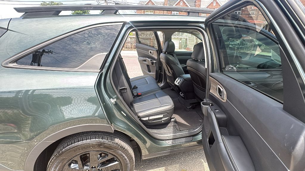 Used 2023 Kia Sorento S w/ Panoramic Sunroof Package AWD/4WD image 25
