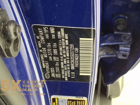 Certified 2025 Hyundai Venue SEL image 33