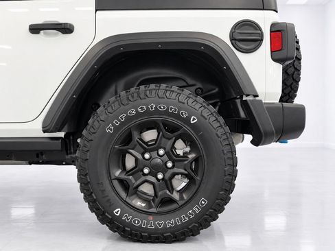 Used 2023 Jeep Wrangler Unlimited w/ 8.4" Radio Group AWD/4WD image 13