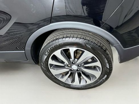 Used 2018 Buick Encore Essence image 25