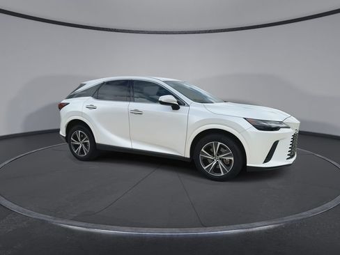 Used 2025 Lexus RX 350 FWD w/ Technology Package image 2