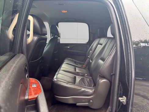 Used 2014 GMC Yukon XL SLT AWD/4WD image 14