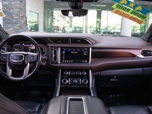 Used 2021 GMC Yukon Denali w/ Denali Premium Package image 15