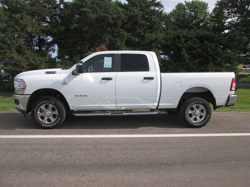 Used 2024 RAM 2500 Big Horn w/ Off Road Package AWD/4WD image 2