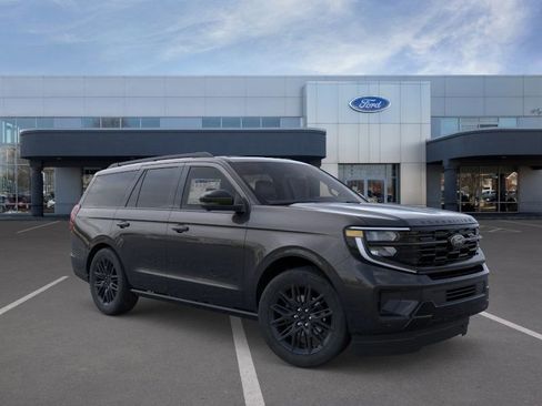 New 2026 Ford Expedition Platinum w/ Stealth Appearance Package image 7