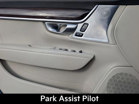 Used 2019 Volvo V90 T6 Inscription w/ Advanced Package image 10