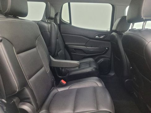 Used 2018 GMC Acadia SLT image 19