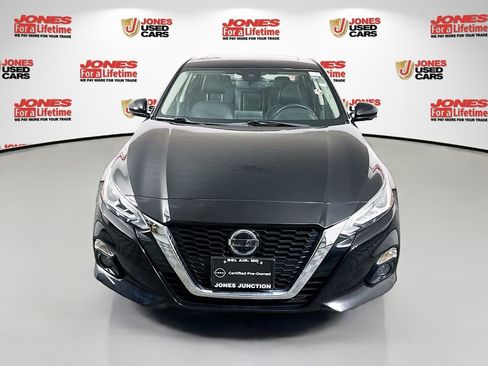 Certified 2019 Nissan Altima 2.0 Platinum FWD image 14