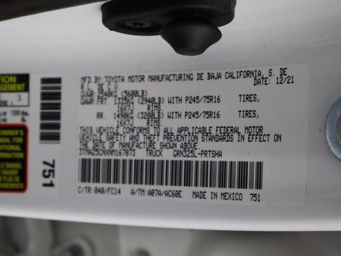 Used 2022 Toyota Tacoma SR5 w/ Technology Package RWD image 39