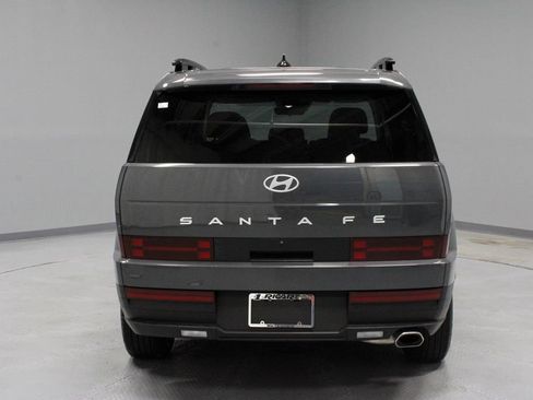 Used 2025 Hyundai Santa Fe SEL FWD image 10