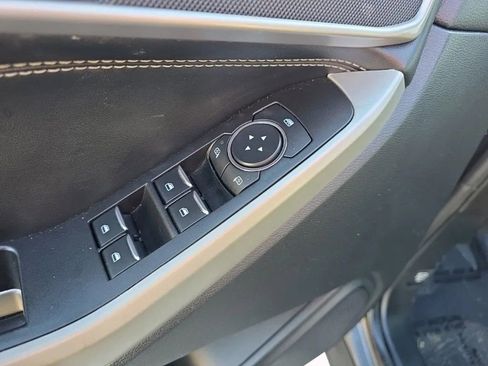 Used 2021 Ford Explorer XLT w/ Equipment Group 202A image 14