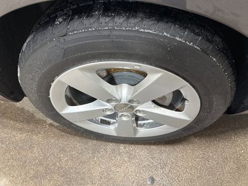 Used 2015 Dodge Dart SXT image 18