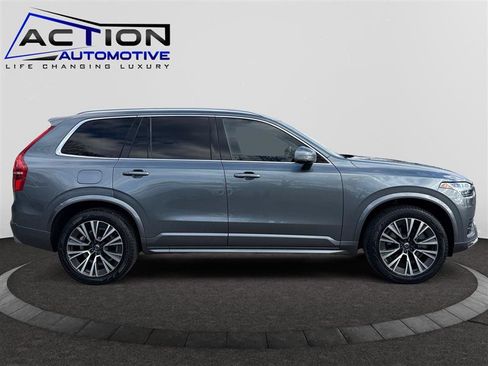 Used 2020 Volvo XC90 T6 Momentum w/ Protection Package image 9
