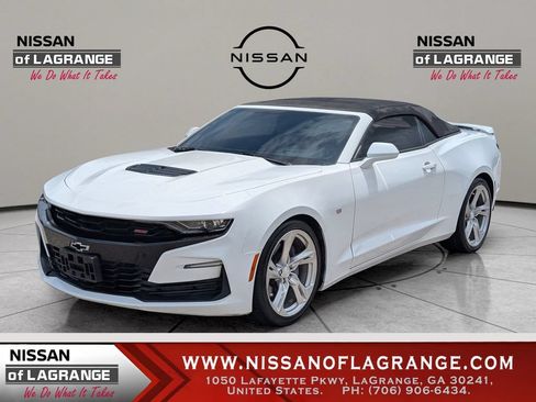 Used 2019 Chevrolet Camaro SS RWD image 1