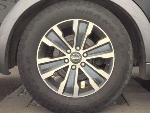 Used 2018 Nissan Armada SL w/ Moonroof Package AWD/4WD image 11