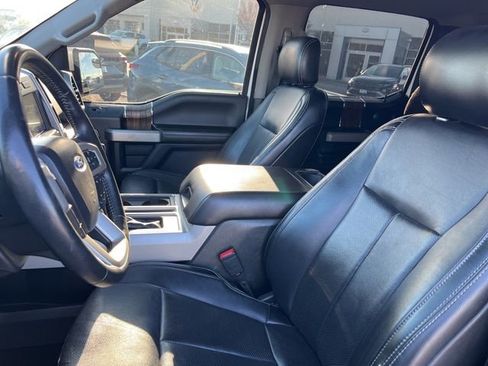 Used 2019 Ford F150 Lariat w/ Trailer Tow Package image 10