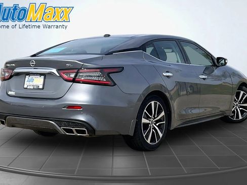 Used 2023 Nissan Maxima SL FWD image 9