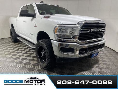 Used 2021 RAM 2500 Big Horn AWD/4WD image 2
