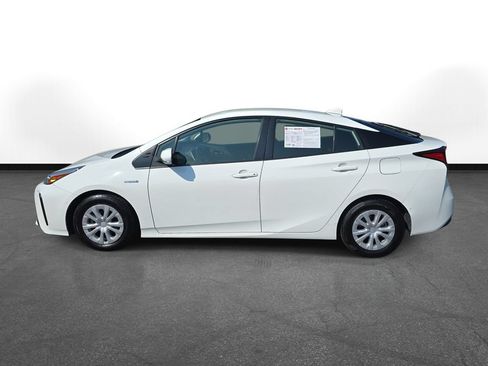 Used 2022 Toyota Prius LE FWD image 9
