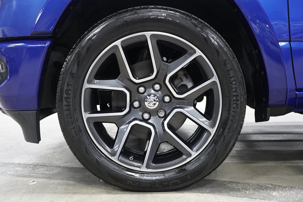 Used 2019 RAM 1500 Laramie RWD image 32