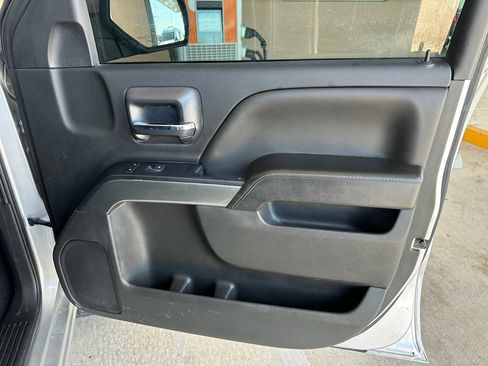 Used 2018 Chevrolet Silverado 1500 LT w/ Texas Edition image 27