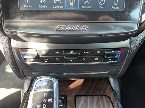 Used 2019 Maserati Ghibli S Q4 AWD/4WD image 24