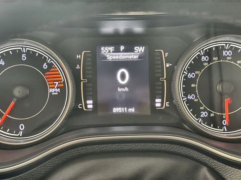 Used 2020 Jeep Cherokee Latitude Plus w/ Comfort/Convenience Group image 17