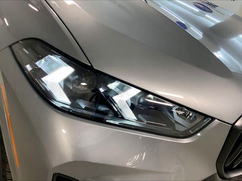 New 2026 BMW X5 xDrive50e image 13