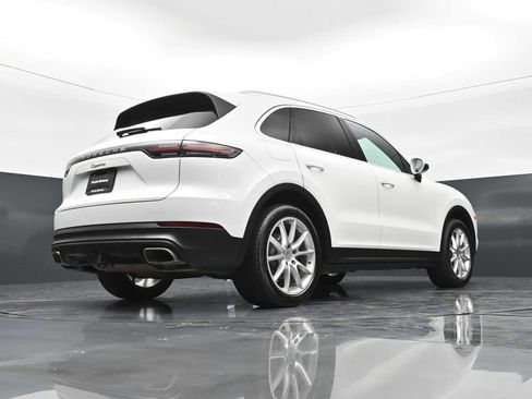 Used 2021 Porsche Cayenne AWD/4WD image 38