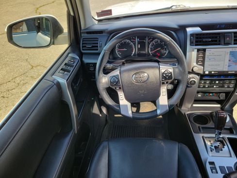 Used 2024 Toyota 4Runner Limited AWD/4WD image 20