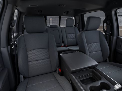 New 2026 RAM 3500 Big Horn AWD/4WD image 9