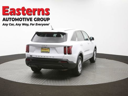 Used 2022 Kia Sorento LX FWD image 38