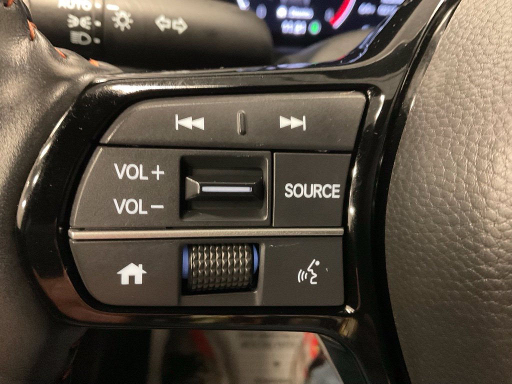 Used 2025 Honda HR-V Sport image 15