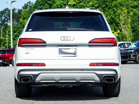 Used 2025 Audi Q7 3.0T Premium Plus AWD/4WD image 11