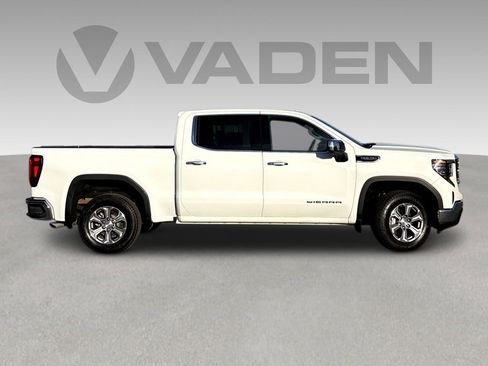 Used 2025 GMC Sierra 1500 SLT image 23
