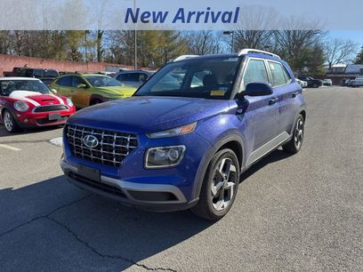 Used 2025 Hyundai Venue SEL