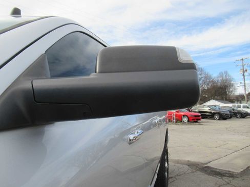 Used 2018 RAM 3500 Big Horn image 15