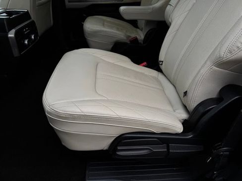 Certified 2020 Ford Expedition Max Platinum AWD/4WD image 11
