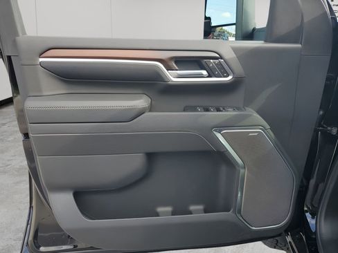 New 2026 GMC Sierra 2500 Denali w/ Denali Reserve Package AWD/4WD image 29