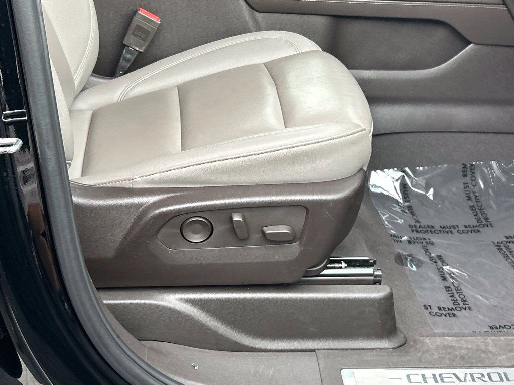 Used 2024 Chevrolet Tahoe LT RWD image 34