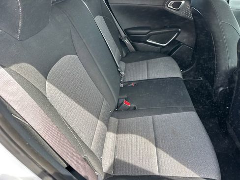 Used 2020 Kia Soul S image 15